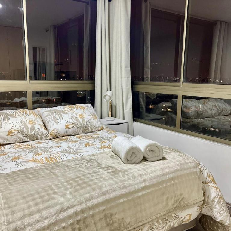 Moderno Depto, Metro, Movistar Arena, parking, downtown - Three-Bedroom Apartment - 11