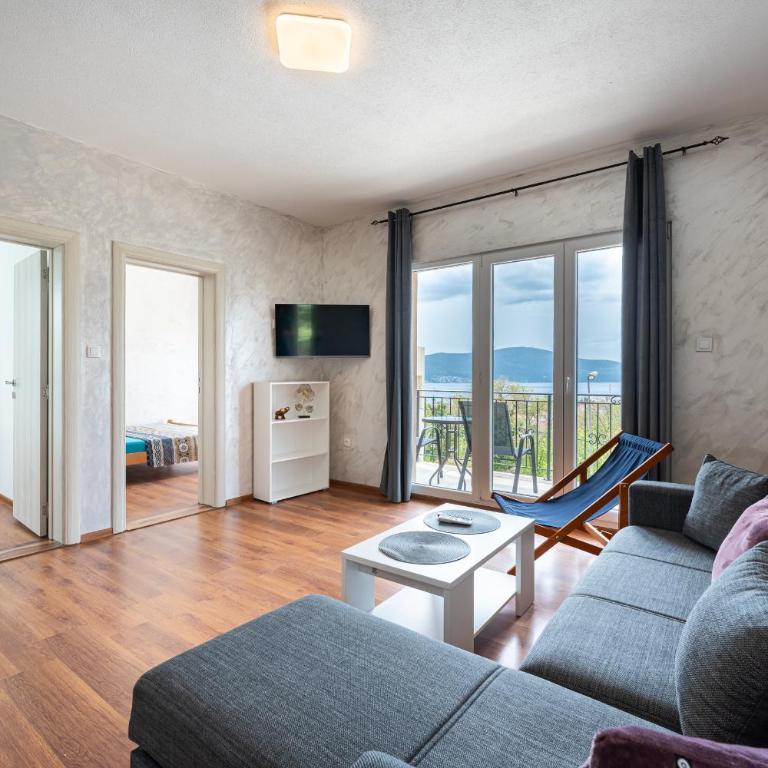 Adriatic Nest Residence - Apartman sa 2 Spavaće Sobe, Balkonom i Pogledom na More - 9