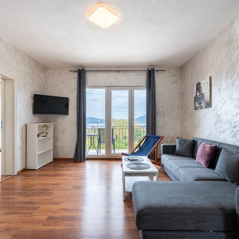 Adriatic Nest Residence - Apartman sa 2 Spavaće Sobe, Balkonom i Pogledom na More - 10