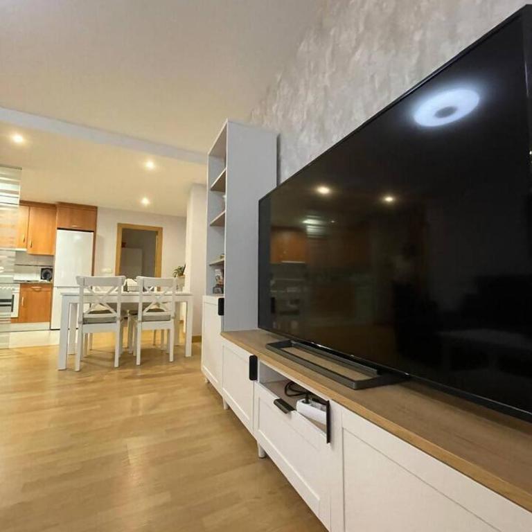 Galeno, en el centro de Cangas de Onís - Apartamento de 2 dormitorios - 15