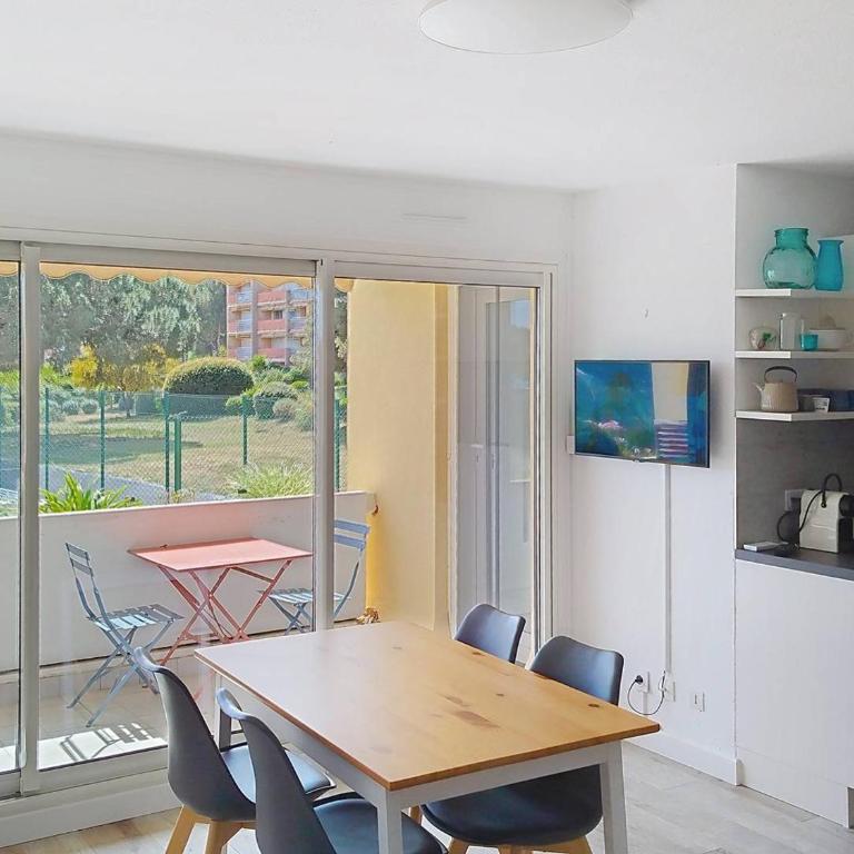 T3 climatisé, 3*, 50m de la plage, garage, wifi inclus - FR-1-610-37 - Appartamento (4 Adulti) - 11