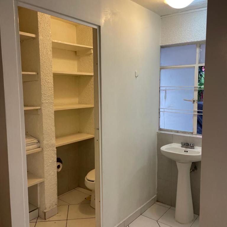 Anys Hostal - Double or Twin Room - 1