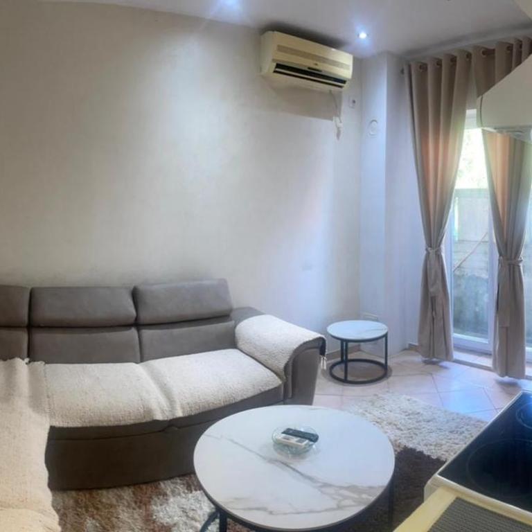 Zecevic apartments - One-Bedroom Apartment with Terrace - 3