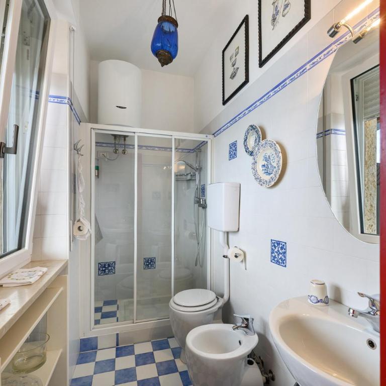 Residence La Mignon Romantic - One-Bedroom Apartment with Lake View - 16