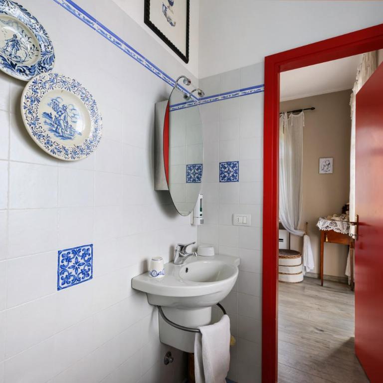 Residence La Mignon Romantic - One-Bedroom Apartment with Lake View - 18