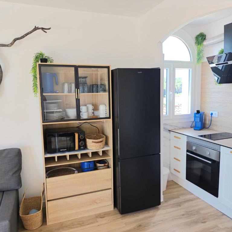 Easy and free parking right in front of the building La Pubilla Apartment - Apartamento de 1 dormitorio - 9