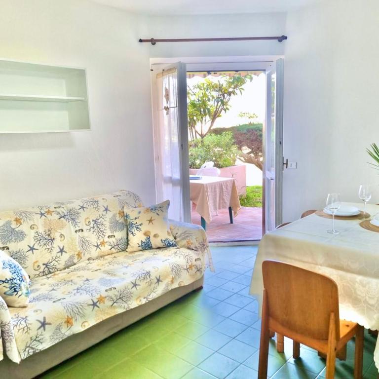 ISA - Apartment 6 beds in Golfo Aranci just 150 mt from the sea - Two-Bedroom Apartment - 3