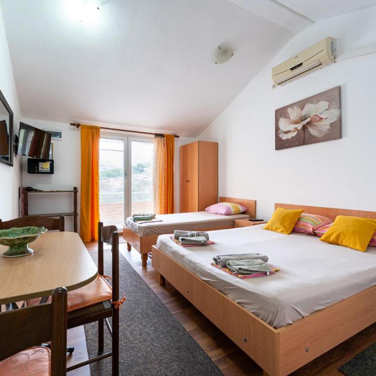 M Group Studios - Standardni Trokrevetni Studio - 8