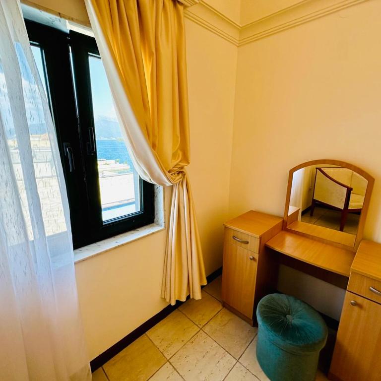 Apart-hotel Villa Lav with Private Beach - Penthouse Apartment - 11