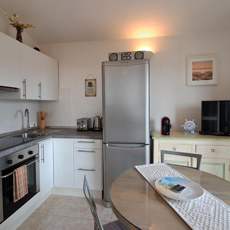 Angels Nest - Two-Bedroom Apartment - 4