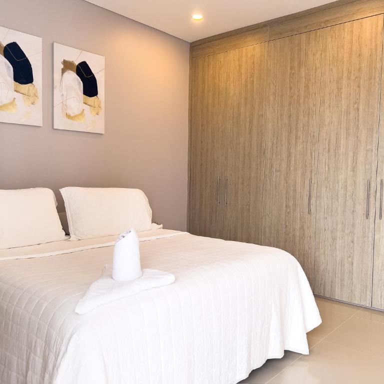 29th floor and Bay View-Pool - Two-Bedroom Apartment - 28