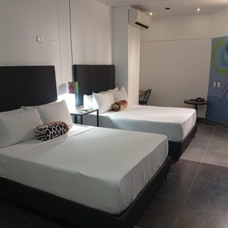 Hotel Medellin Arte - Habitación Doble - 2 camas dobles - 1
