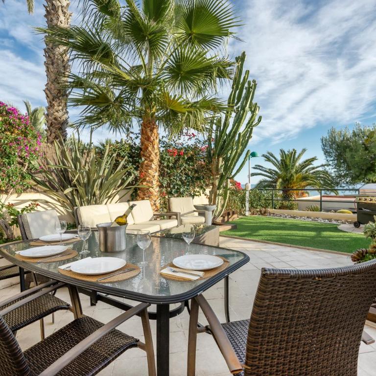 3 bedroom villa with shared pool and amazing sea views - Villa de 3 dormitorios - 37