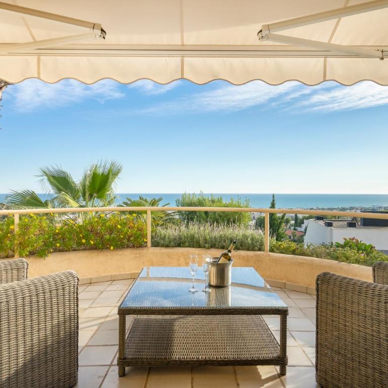 3 bedroom villa with shared pool and amazing sea views - Villa de 3 dormitorios - 10