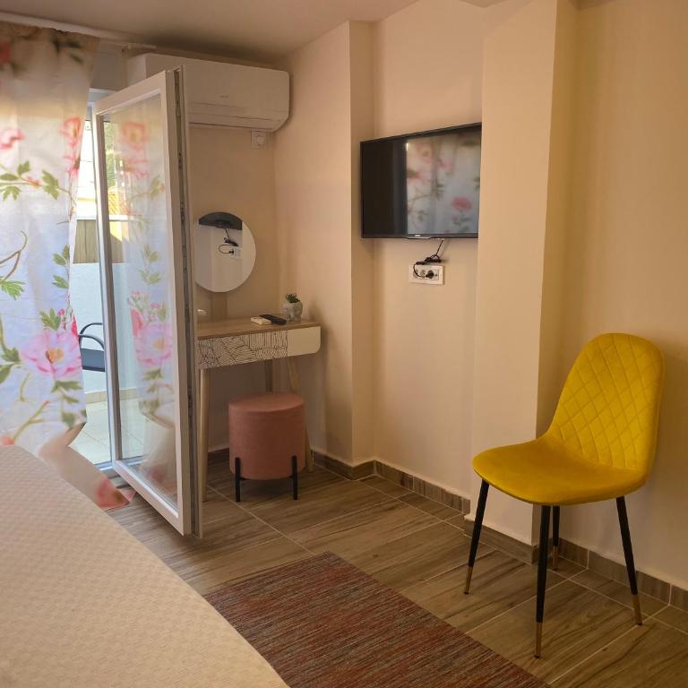 City Suites Budva - Economy Double Room - 2
