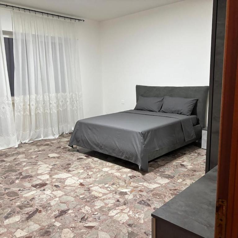Dayana House - Appartamento con 1 Camera da Letto e Balcone - 5