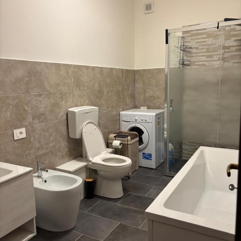 Dayana House - Appartamento con 1 Camera da Letto e Balcone - 9