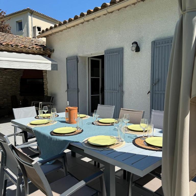 Belle Sorgue Les 3 Oliviers - Maison 5 Chambres - 33