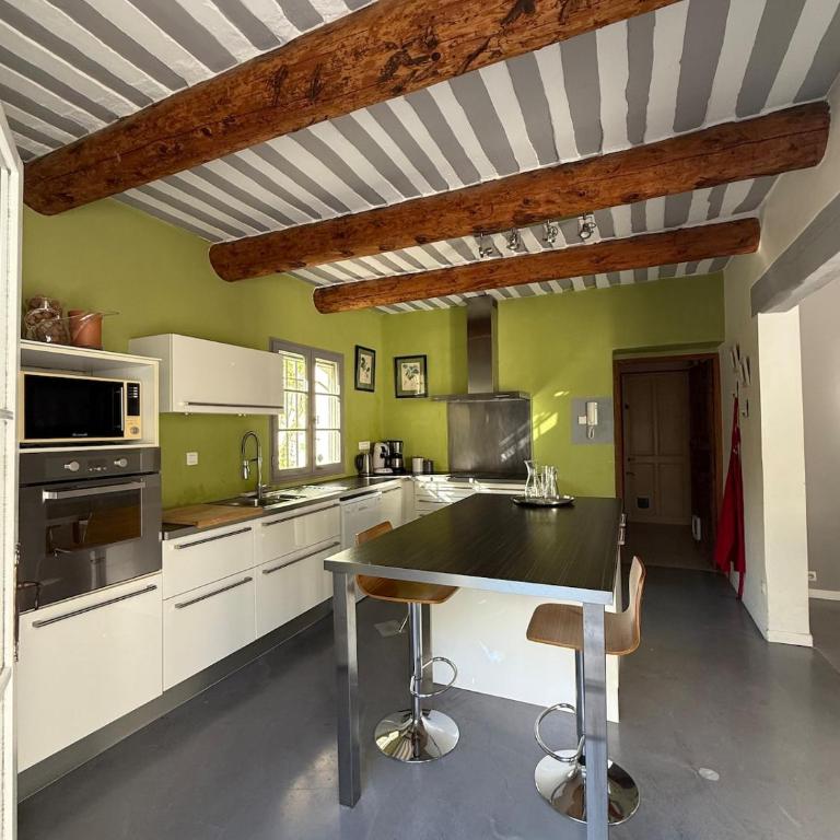 Belle Sorgue Les 3 Oliviers - Maison 5 Chambres - 41