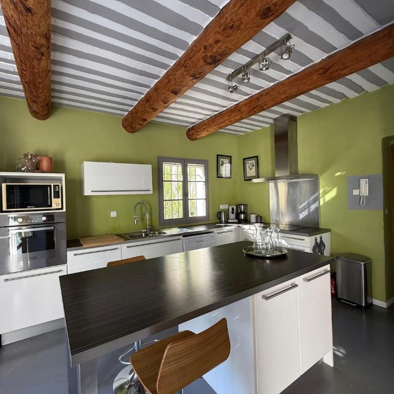 Belle Sorgue Les 3 Oliviers - Maison 5 Chambres - 50