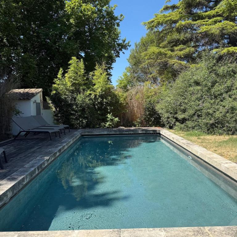 Belle Sorgue Les 3 Oliviers - Maison 5 Chambres - 64