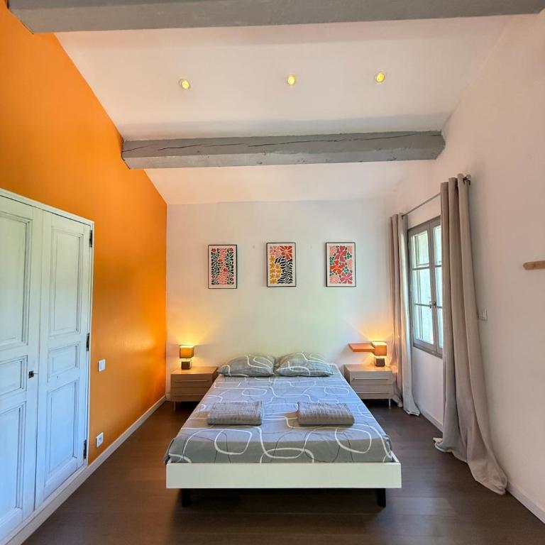 Belle Sorgue Les 3 Oliviers - Maison 5 Chambres - 69