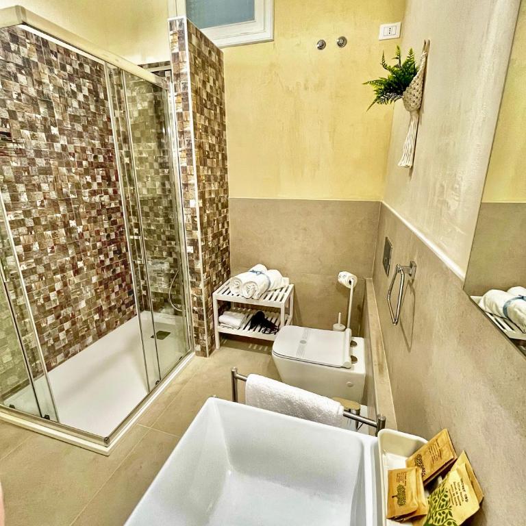 a casa rà Palumma Rooms - Camera Matrimoniale con Bagno Privato - 9