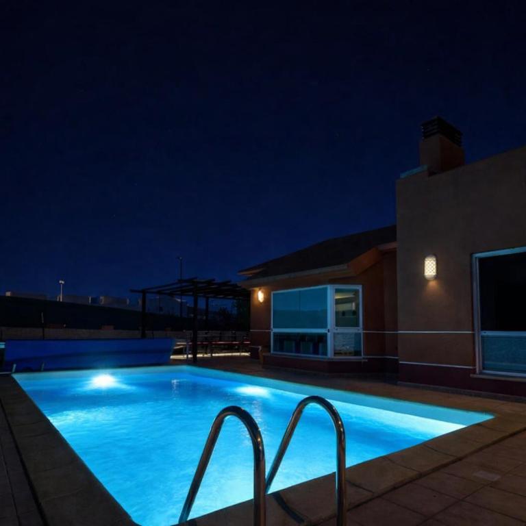 Villa Nirvana Private Pool Corralejo By Holidays Home - Three-Bedroom Villa - 17