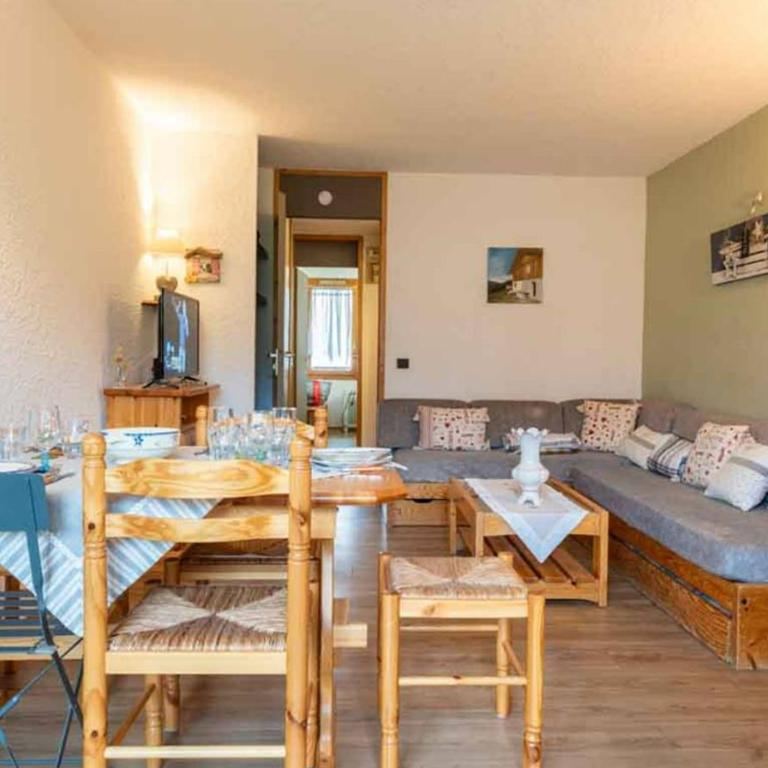 Pierrafort - One-Bedroom Apartment - 6
