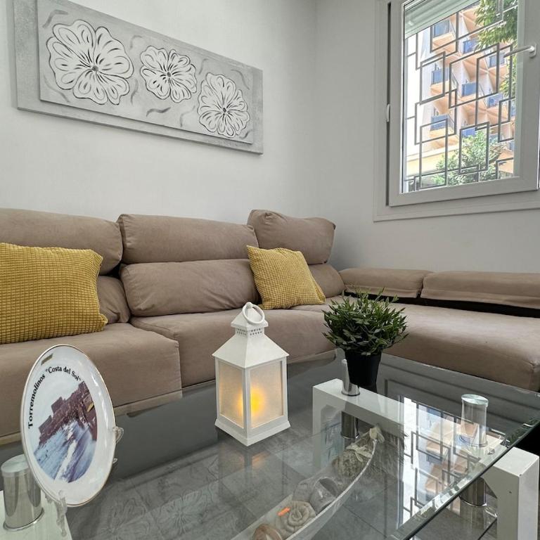 A1 - Apartamento en La Carihuela, 2 dormitorios, Wifi, a 100 metros de la playa - Apartment - 60