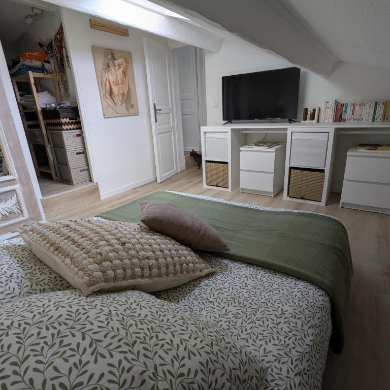 Tirojade - One-Bedroom Apartment - 6