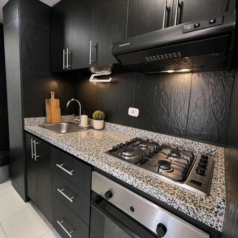 Apartamento familiar torre Primi con vista al mar - Three-Bedroom Apartment - 6