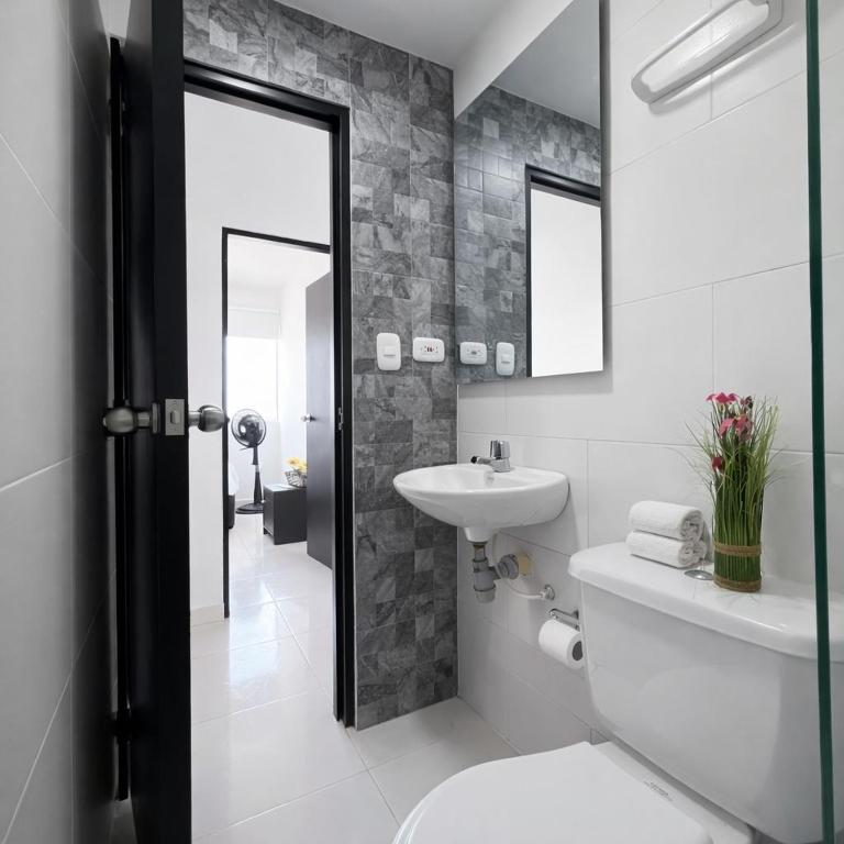 Apartamento familiar torre Primi con vista al mar - Three-Bedroom Apartment - 20