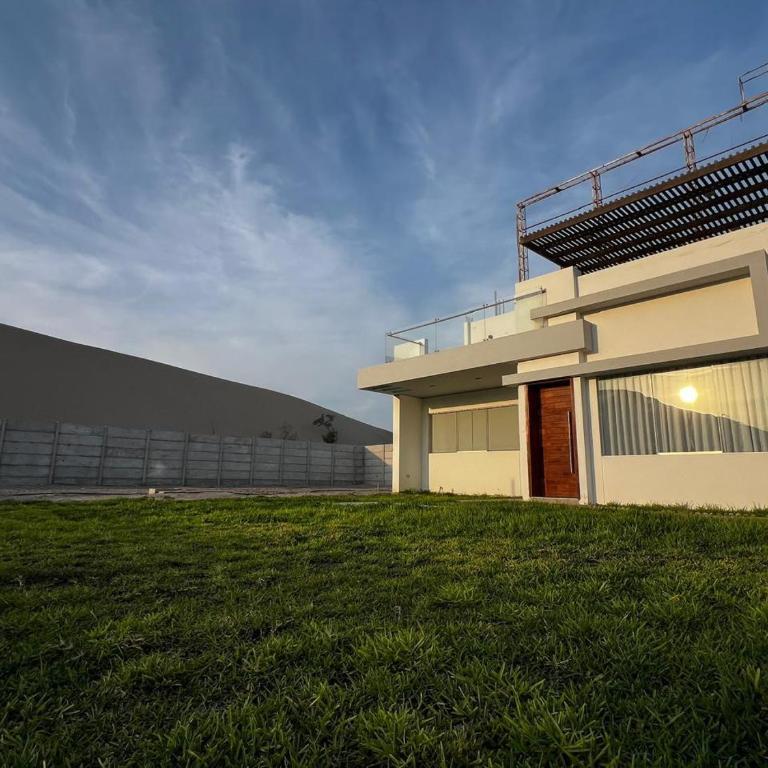 Residencia Privé - Four-Bedroom House - 9
