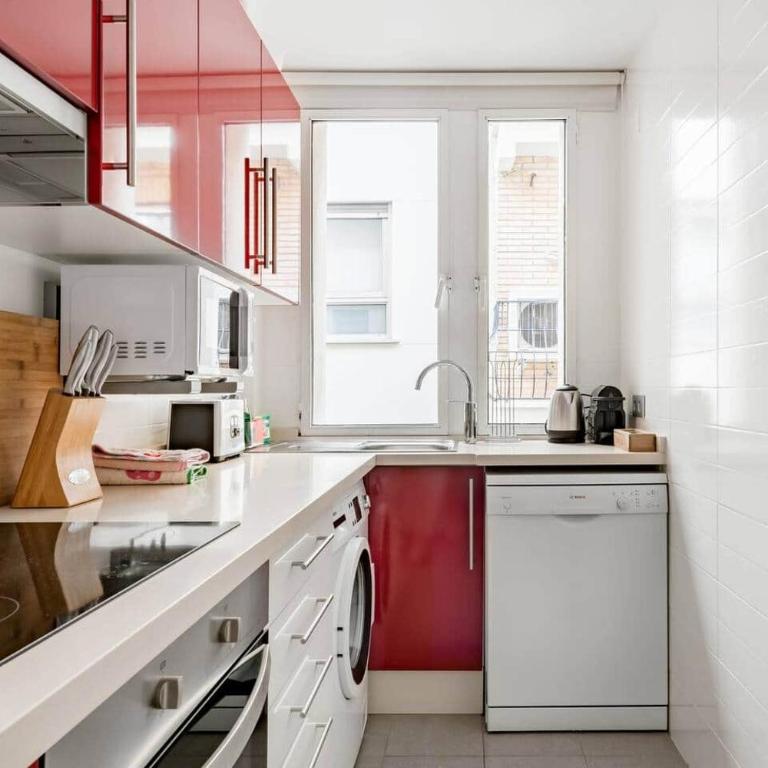 City Center Apartment With Shaded Terrace - Apartment with Terrace - 20