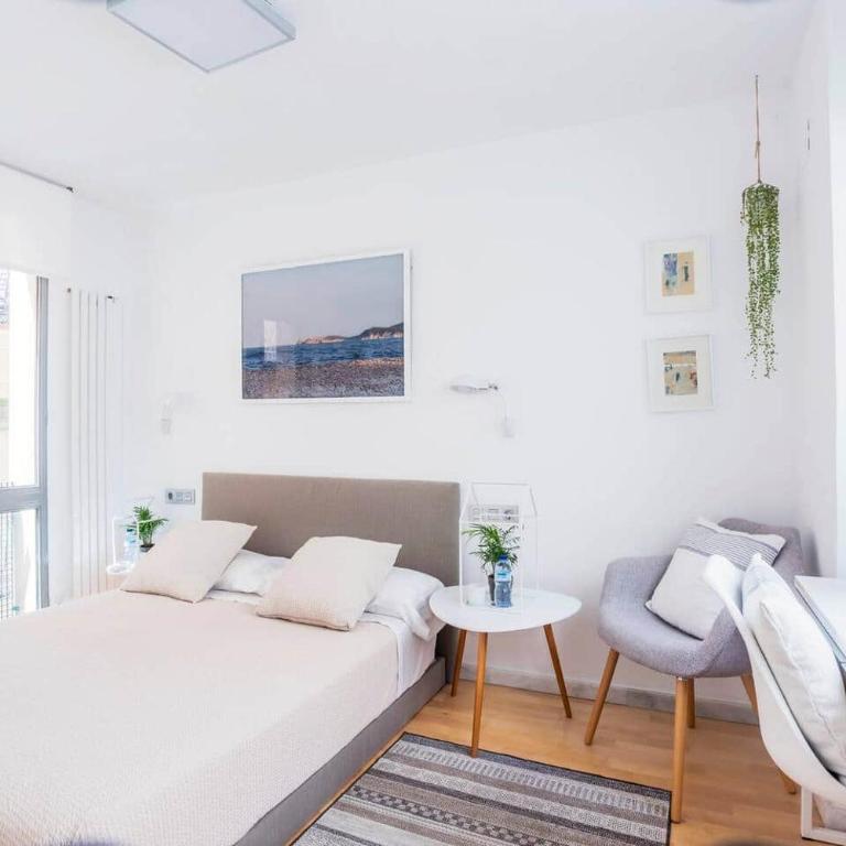 City Center Apartment With Shaded Terrace - Apartment with Terrace - 39