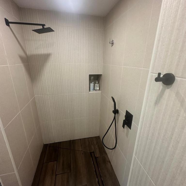 Central loft next to the beach Newly renovated - Apartamento de 2 dormitorios - 3
