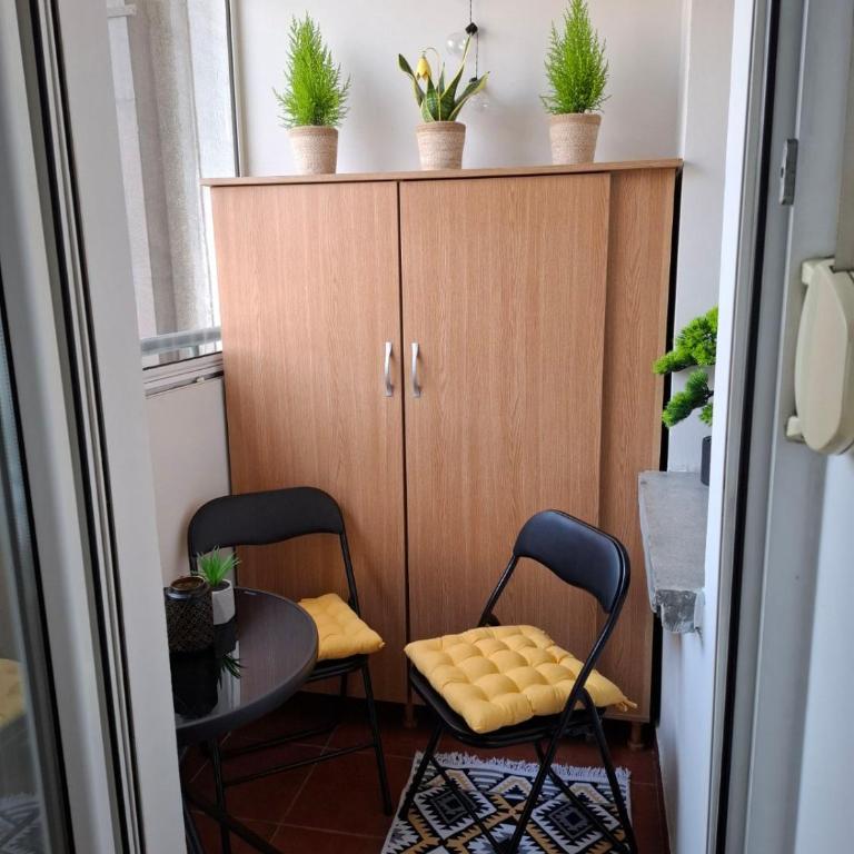 NS Urban Stay-Studio with Balcony and Free Parking - Apartman sa 1 Spavaćom Sobom - 10