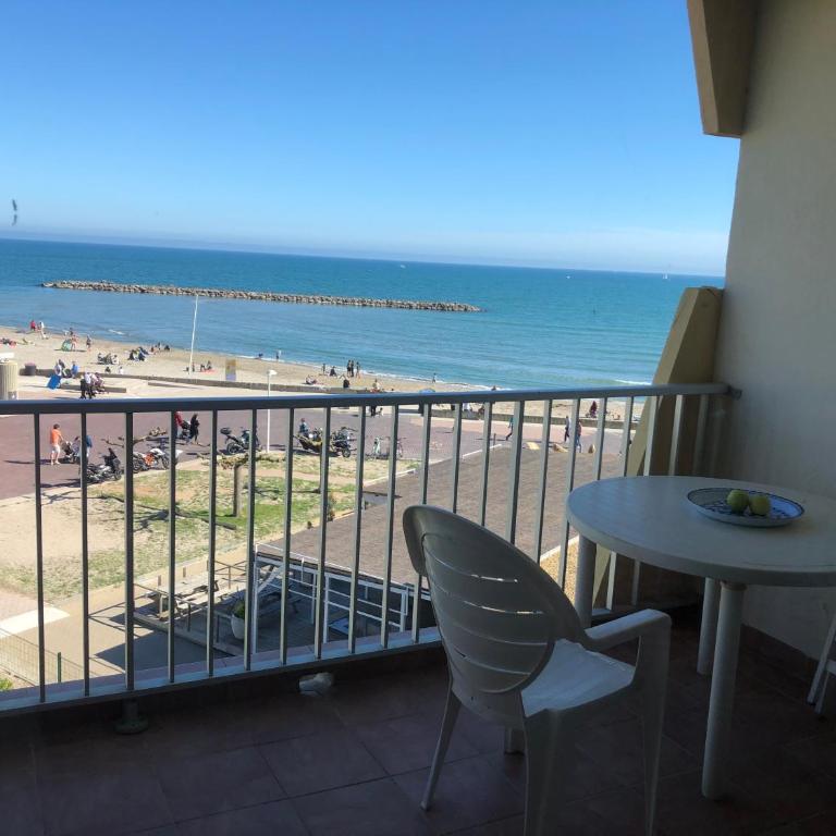 Appartement vue mer première ligne 2 balcons - Appartement 2 Chambres avec Balcon et Vue sur la Mer - 3