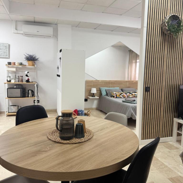 Central loft next to the beach Newly renovated - Apartamento de 2 dormitorios - 2