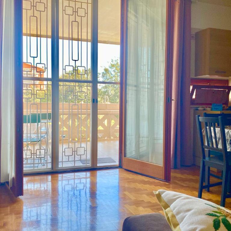 La dimora di Gina con terrazzo - Appartamento con 1 Camera da Letto - 4