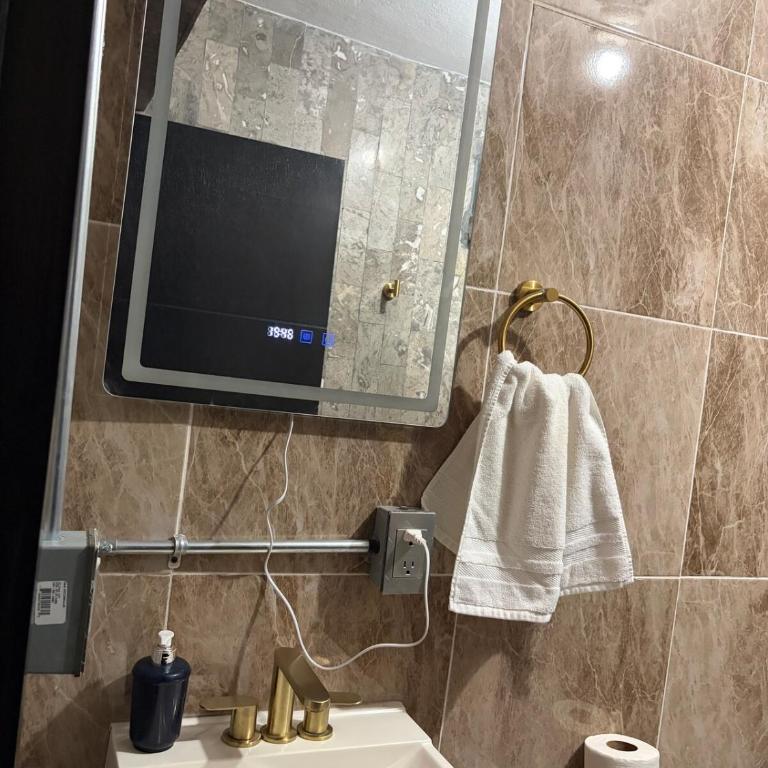 SaVilie 4 - Safety and Comfort - One-Bedroom Apartment - 5