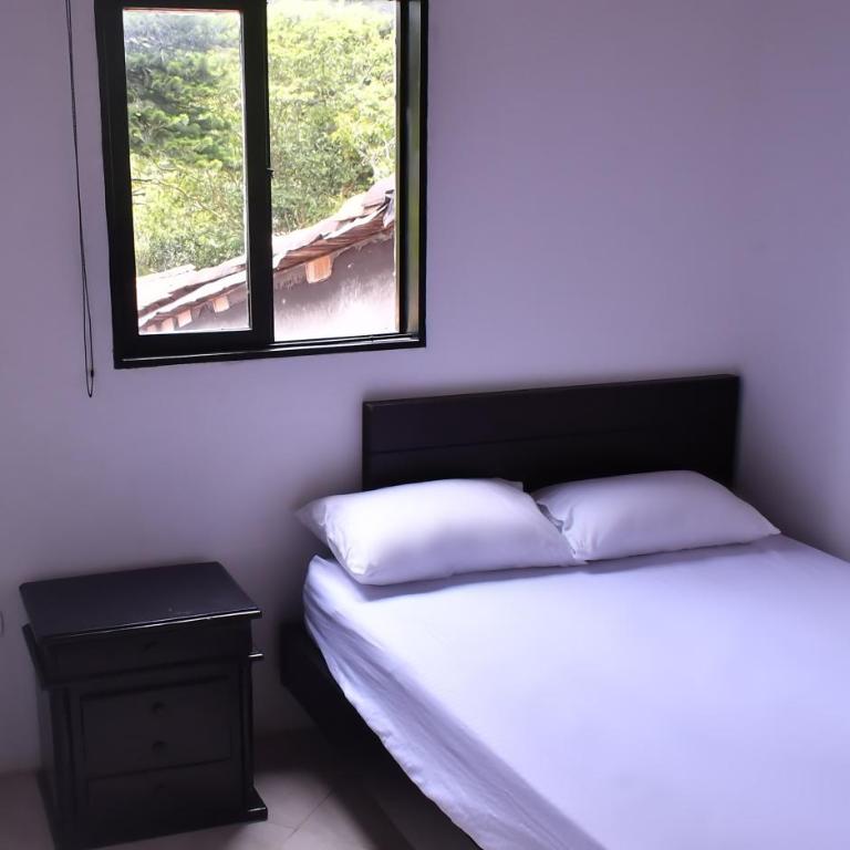 Finca con Piscina gigante y con jacuzzi cerca al peñol - Casa con 1 dormitorio - 22
