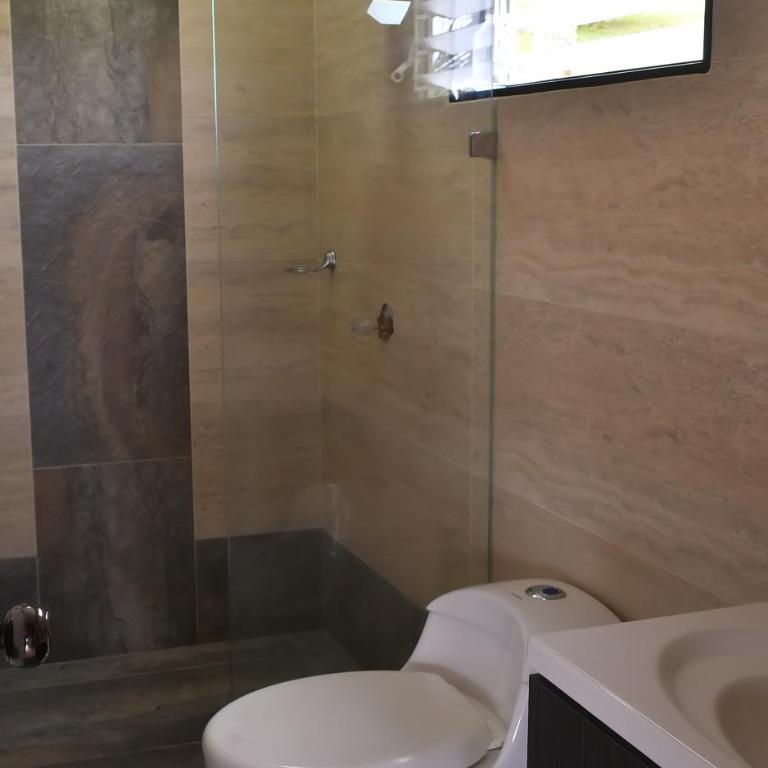 Finca con Piscina gigante y con jacuzzi cerca al peñol - Casa con 1 dormitorio - 24