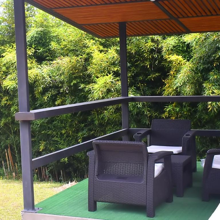 Finca con Piscina gigante y con jacuzzi cerca al peñol - Casa con 1 dormitorio - 11