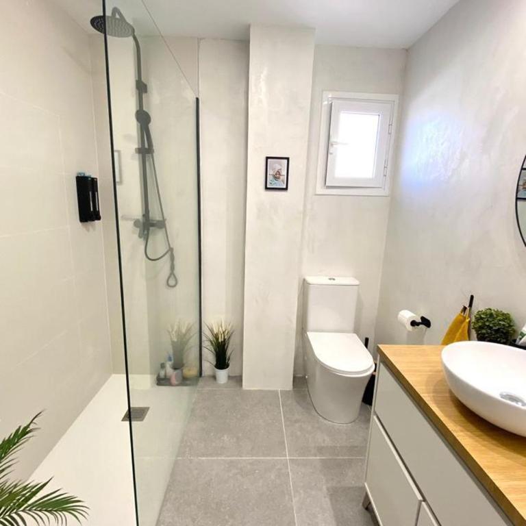 City San Juan - Two-Bedroom Apartment with Pool View - 10