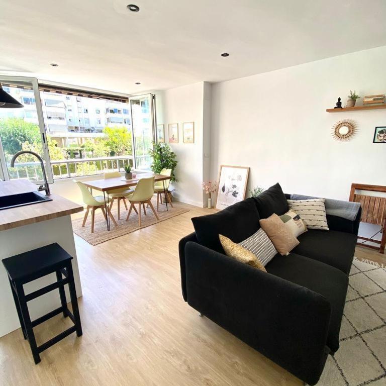 City San Juan - Two-Bedroom Apartment with Pool View - 12