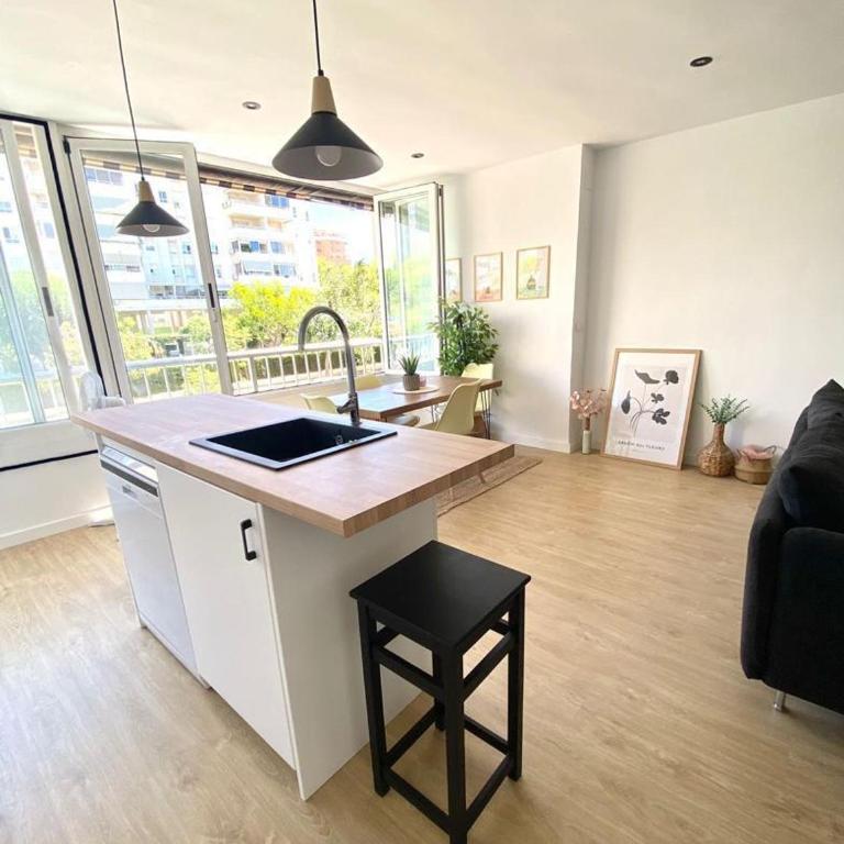 City San Juan - Two-Bedroom Apartment with Pool View - 13