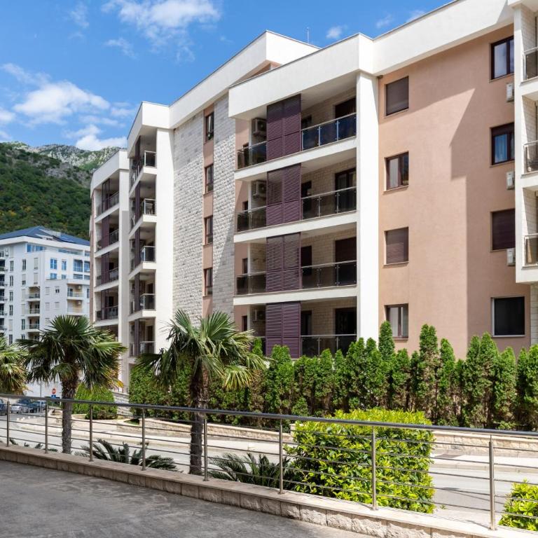 Panoramic Sea View 1BD Apartment - One-Bedroom Apartment - 3