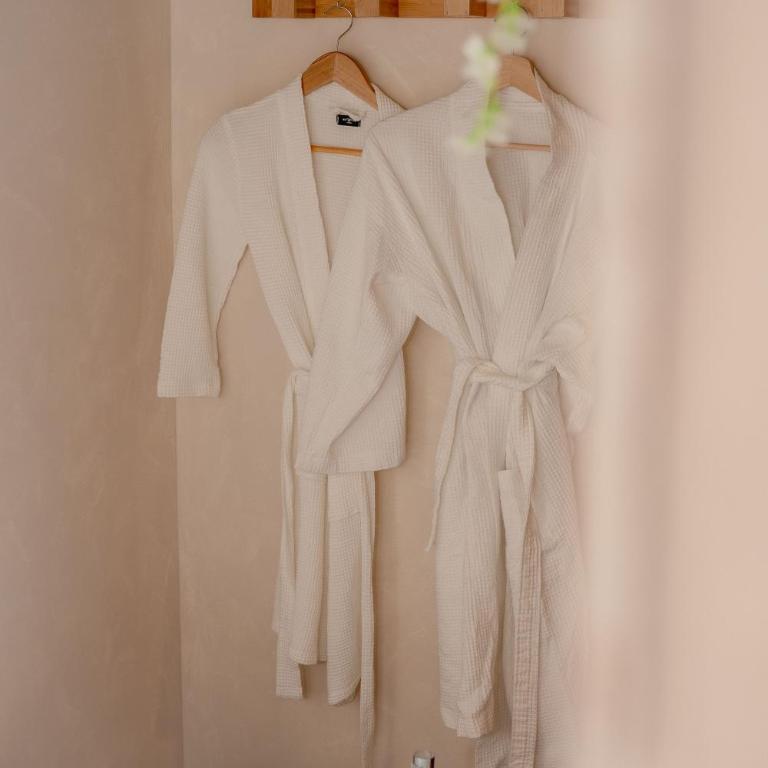 La Cour Secrète - Suite Bali - Escapade balinaise romantique - Balnéo privée - Spacieuse et tamisée - cœur de ville Carpentras - Appartement 1 Chambre avec Baignoire Spa - 18